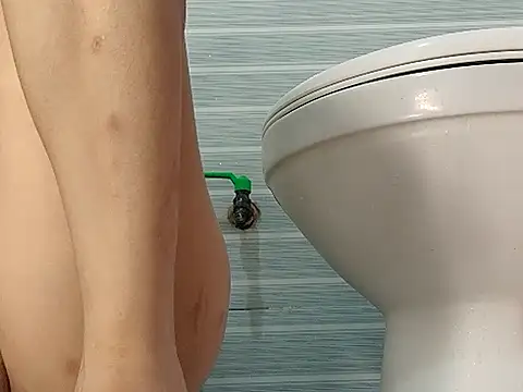 Tiny-122 online show from April 2026 11:22:02 PM