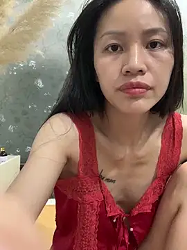 Tiny-122 online show from November 2025 06:22:01 PM