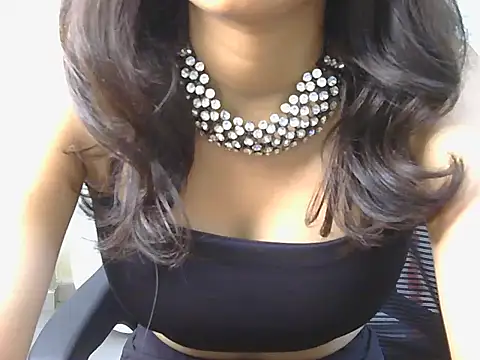 Your queen 68 online show from November 2025 06:17:01 AM