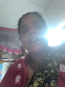 Hot suini online show from February 2026 06:06:01 PM