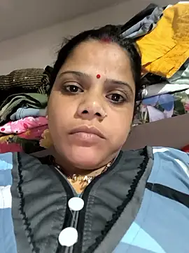 Hot suini online show from February 2026 03:25:02 PM