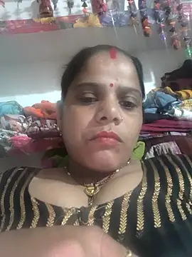 Hot suini online show from February 2026 06:35:02 AM