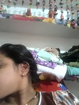 Hot suini online show from March 2026 05:33:02 AM