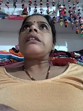 Hot suini online show from February 2026 06:00:02 AM