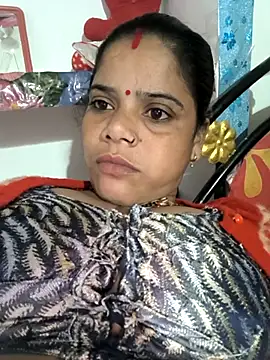 Hot suini online show from December 2025 01:57:01 PM