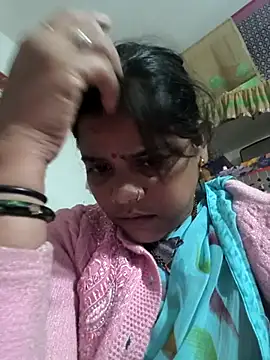 Hot suini online show from December 2025 03:05:02 PM