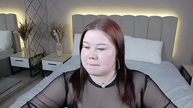 Snapshot of EvaNova_ chatting on May 2026 10:52:02 AM EvaNova online show from May 2026 10:52:02 AM