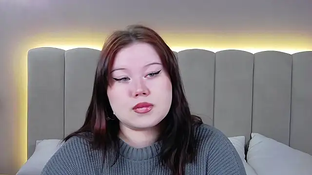 Snapshot of EvaNova_ chatting on February 2026 04:23:01 AM EvaNova online show from February 2026 04:23:01 AM