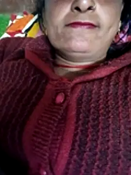 Snapshot of Quin_love143 chatting on February 2026 12:08:01 AM Quin love143 online show from February 2026 12:08:01 AM
