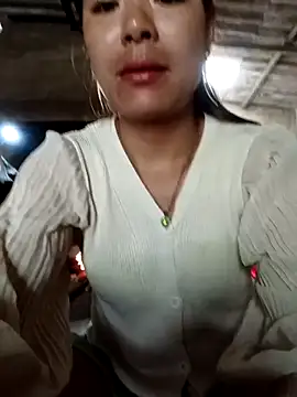 Lyla john online show from March 2026 04:57:02 AM