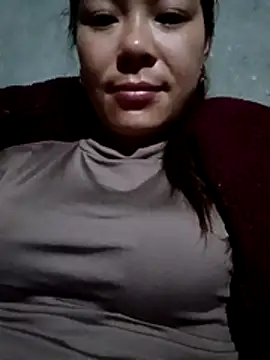 Lyla john online show from February 2026 11:00:02 PM