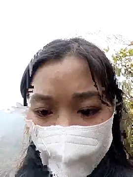 Lyla john online show from January 2026 01:31:01 AM