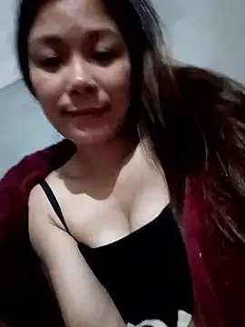 Lyla john online show from January 2026 01:58:02 PM