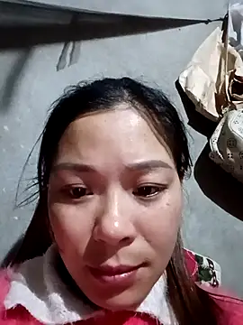 Lyla john online show from February 2026 12:58:02 PM