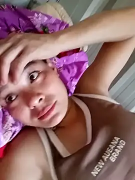 Lyla john online show from February 2026 04:45:02 AM