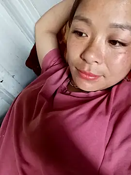 Lyla john online show from February 2026 05:07:02 AM