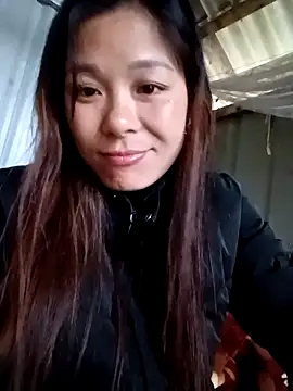 Lyla john online show from February 2026 01:27:02 AM