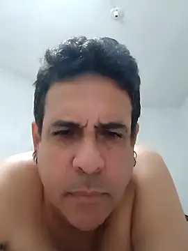 Lupercinio online show from November 2025 02:44:02 AM