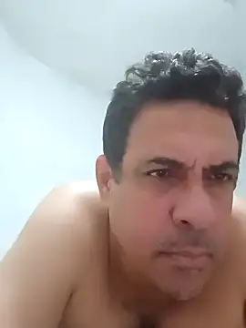 Lupercinio online show from November 2025 11:38:01 PM