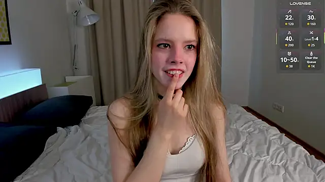 TiffinyMergist online show from February 2026 05:52:01 AM