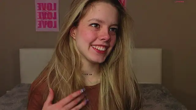 TiffinyMergist online show from February 2026 06:04:02 PM