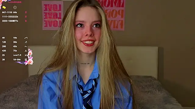 TiffinyMergist online show from January 2026 07:18:01 PM