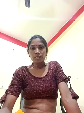 Snapshot of Veshali_Love143 chatting on November 2025 05:11:01 AM Veshali Love143 online show from November 2025 05:11:01 AM