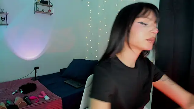 Snapshot of Tamara_Aluna_ chatting on July 2026 07:02:01 PM Tamara Aluna online show from July 2026 07:02:01 PM