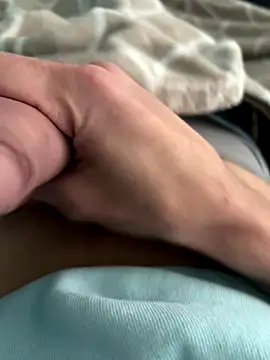 Snapshot of groschibre40100 chatting on December 2025 01:16:02 PM groschibre40100 online show from December 2025 01:16:02 PM