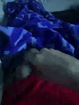 Snapshot of groschibre40100 chatting on December 2025 10:24:01 PM groschibre40100 online show from December 2025 10:24:01 PM