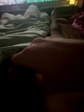 Snapshot of groschibre40100 chatting on December 2025 12:11:02 AM groschibre40100 online show from December 2025 12:11:02 AM