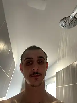 Snapshot of groschibre40100 chatting on November 2025 08:26:02 AM groschibre40100 online show from November 2025 08:26:02 AM