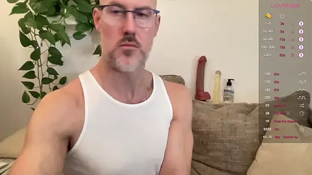 Snapshot of the_new_fit_rubinho chatting on December 2025 04:02:02 PM the new fit rubinho online show from December 2025 04:02:02 PM