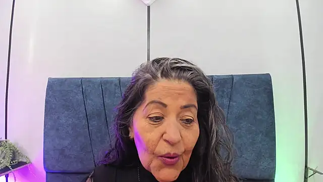 Victoriaa Anderson online show from July 2026 03:34:01 PM
