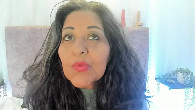 Victoriaa Anderson online show from April 2026 01:28:01 PM