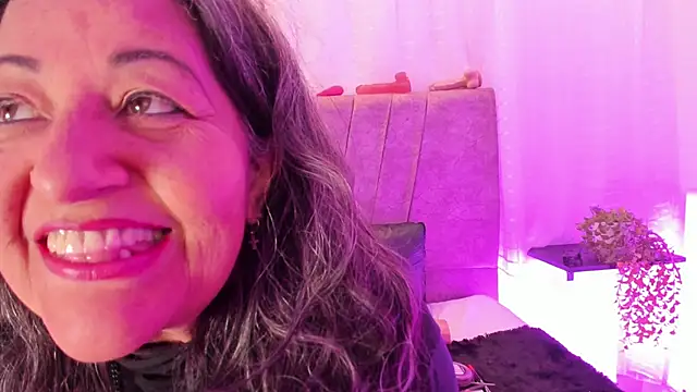 Victoriaa Anderson online show from April 2026 02:13:01 PM