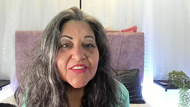 Victoriaa Anderson online show from April 2026 02:45:02 PM