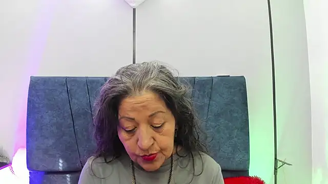 Victoriaa Anderson online show from July 2026 01:39:02 PM