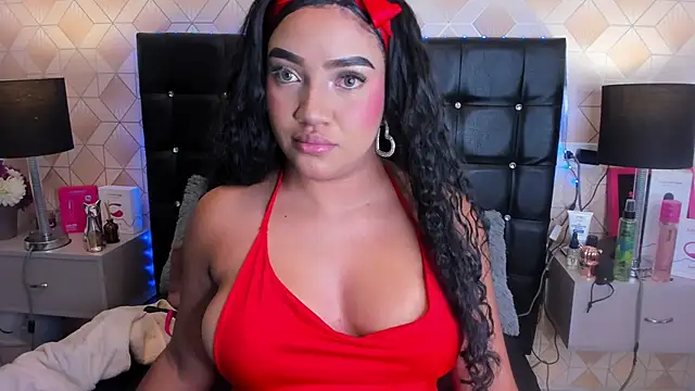 Snapshot of Mia_Beella chatting on November 2025 01:44:02 PM Mia Beella online show from November 2025 01:44:02 PM