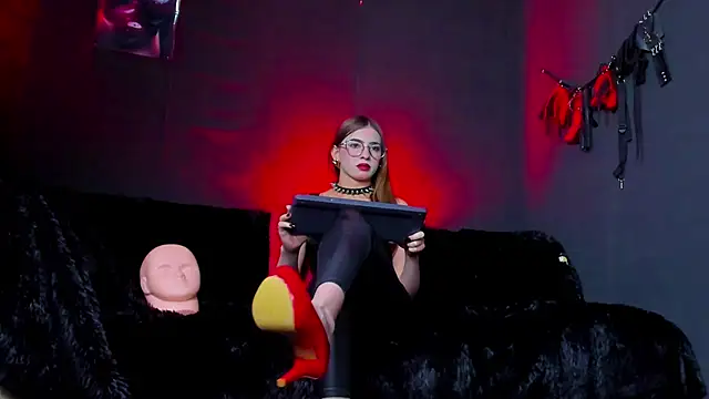 MartinaStones online show from December 2025 09:03:02 PM