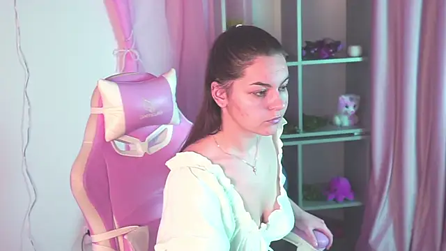 FrancescaCavaliere online show from December 2025 08:19:02 AM