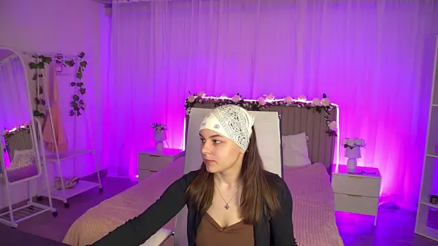 FrancescaCavaliere online show from May 2026 06:49:02 AM