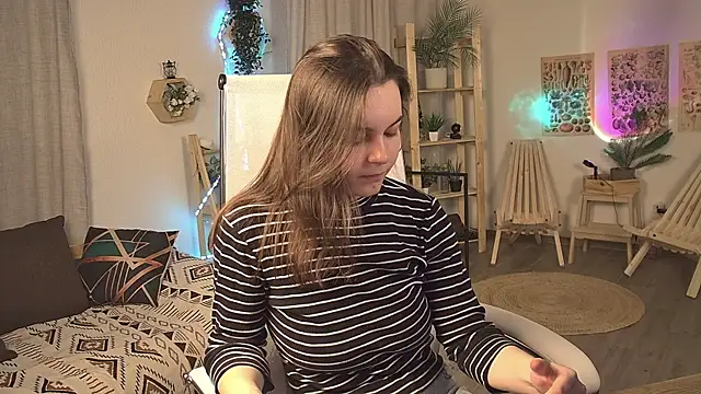 FrancescaCavaliere online show from May 2026 06:06:02 AM