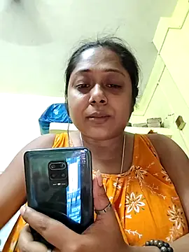 hotjuhi8 online show from November 2025 08:23:02 PM