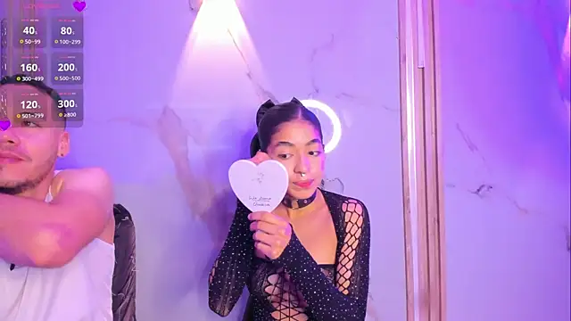 Aron and molly online show from November 2025 12:15:02 PM