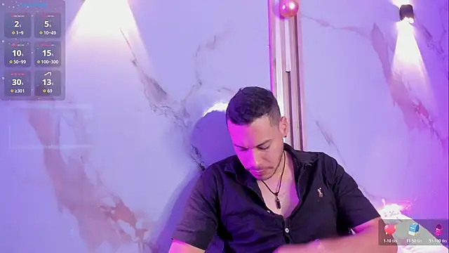 Aron and molly online show from December 2025 12:00:01 PM