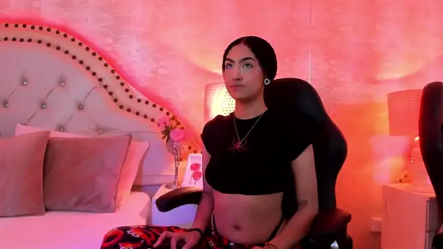 EllaEvanz online show from December 2025 07:37:02 PM