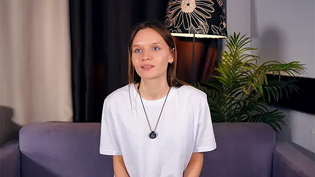 EdythLao online show from November 2025 11:59:02 AM