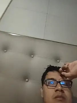 Zack1225 online show from March 2026 01:44:02 AM