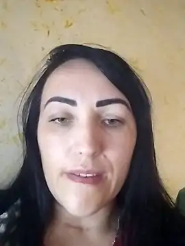 ArianaXFresh online show from November 2025 10:40:02 AM